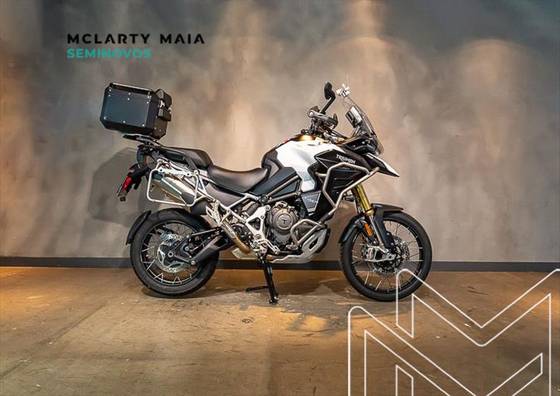 TRIUMPH TIGER 1200 RALLY EXPLORER 